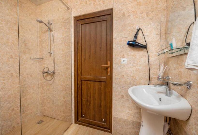 Kompozitor Hotel Dilijan