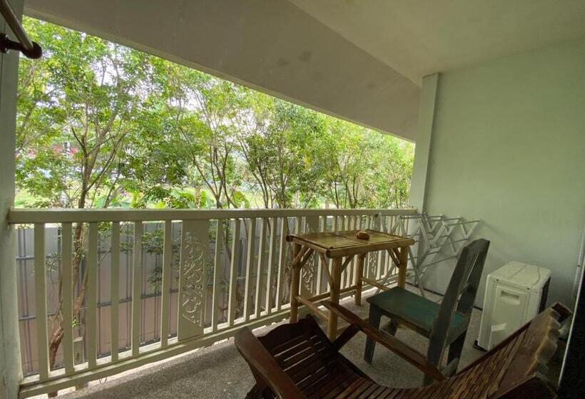 Orchard House Resort