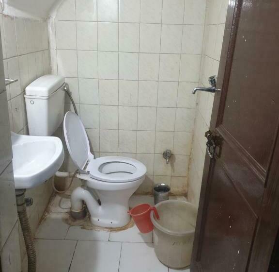 פנסיון Attri Guest House