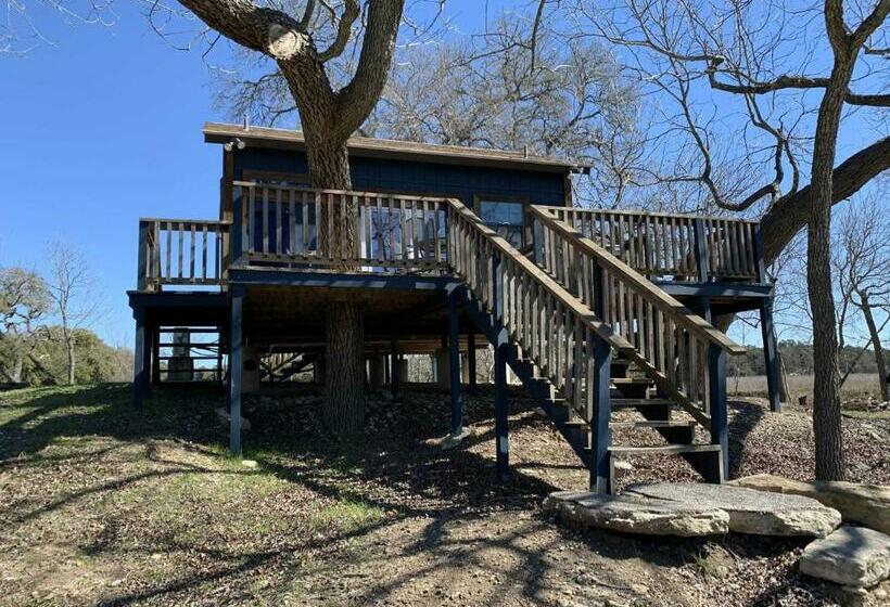 膳宿费 Bandera Stronghold  Red Cloud Cabin