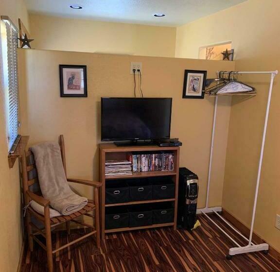 膳宿费 Bandera Stronghold  Red Cloud Cabin