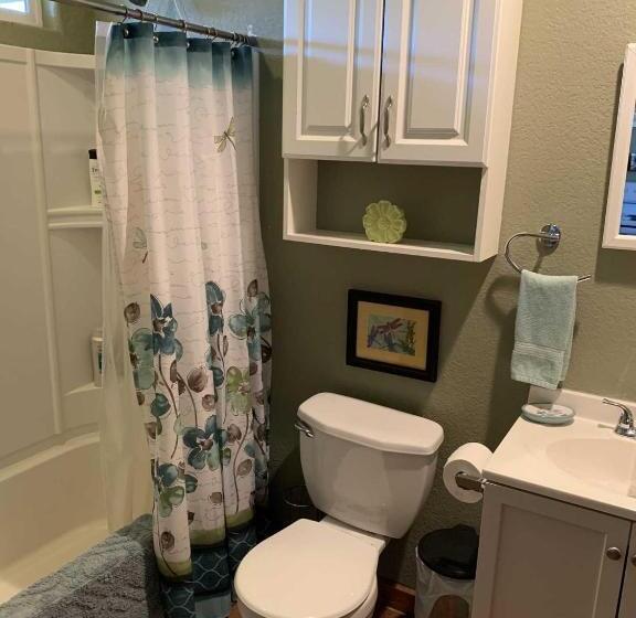 膳宿费 Bandera Stronghold  Red Cloud Cabin