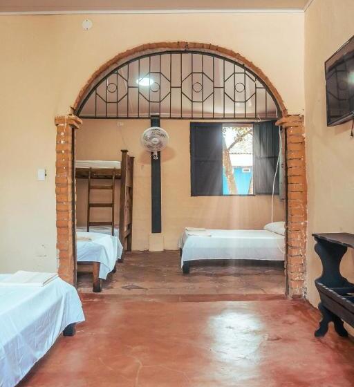 פנסיון Casa Colonial