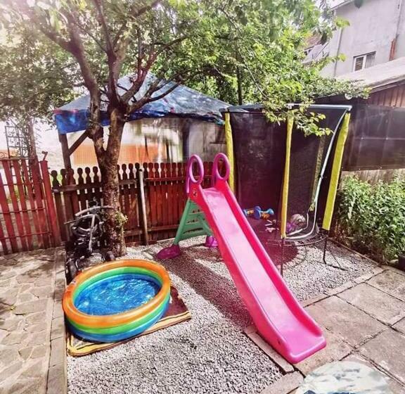 ペンション Casa Lav