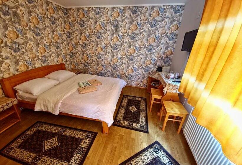 ペンション Casa Lav