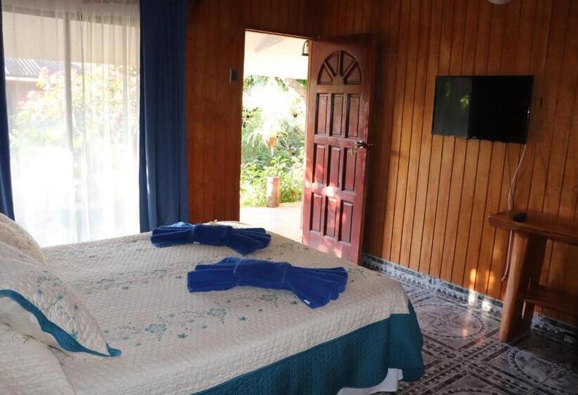 פנסיון Hostal Avareipua
