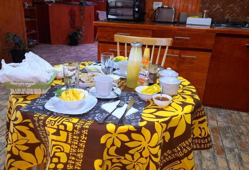 ペンション Hostal Makohe Rapa Nui