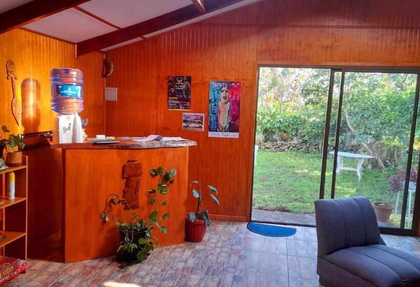 ペンション Hostal Makohe Rapa Nui