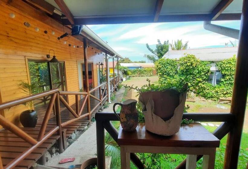 ペンション Hostal Makohe Rapa Nui