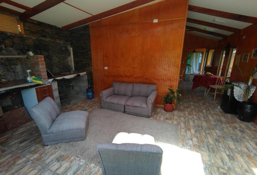 ペンション Hostal Makohe Rapa Nui