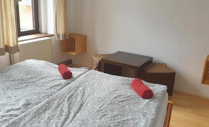 Пансион Penzion A Restaurace U Báby šubrový