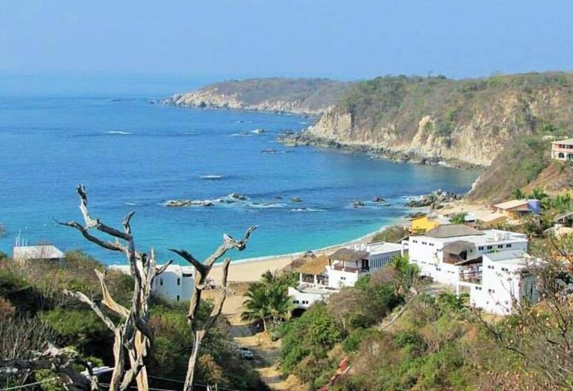 펜션 Room In House   Double Bed, Queen Size, Small Kitchen, Terrace, Wi Fi  Air Condition Quiet