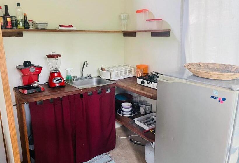 펜션 Room In House   Double Bed, Queen Size, Small Kitchen, Terrace, Wi Fi  Air Condition Quiet