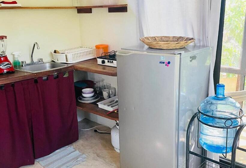 펜션 Room In House   Double Bed, Queen Size, Small Kitchen, Terrace, Wi Fi  Air Condition Quiet