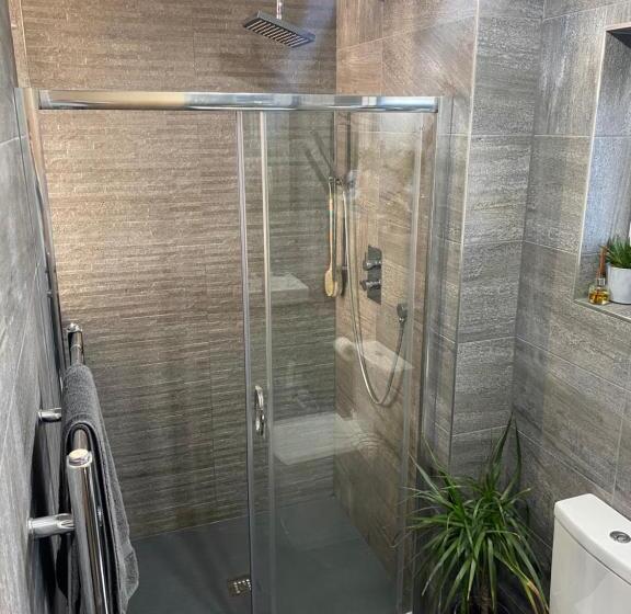 پانسیون Southway Double Room Near Derriford