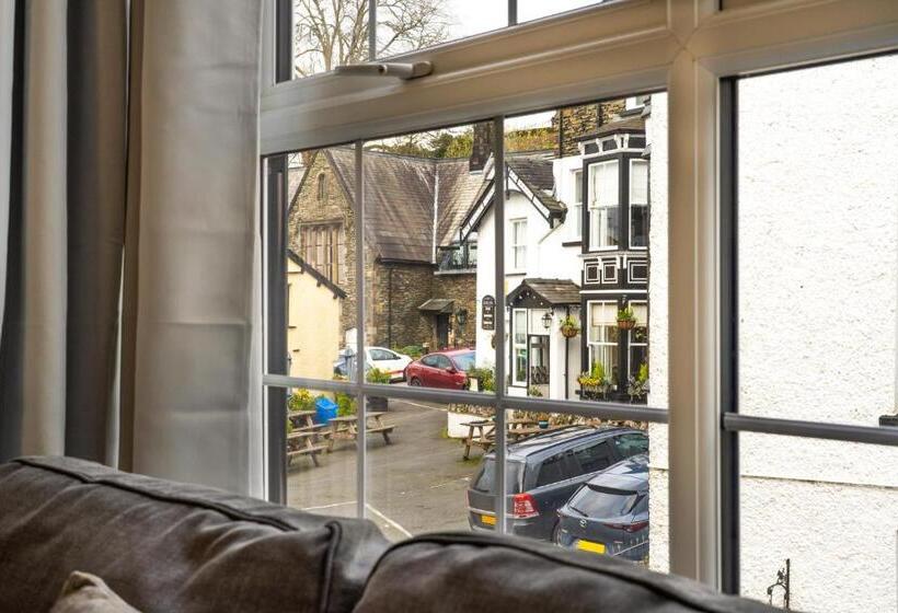 ペンション The Berry Boutique