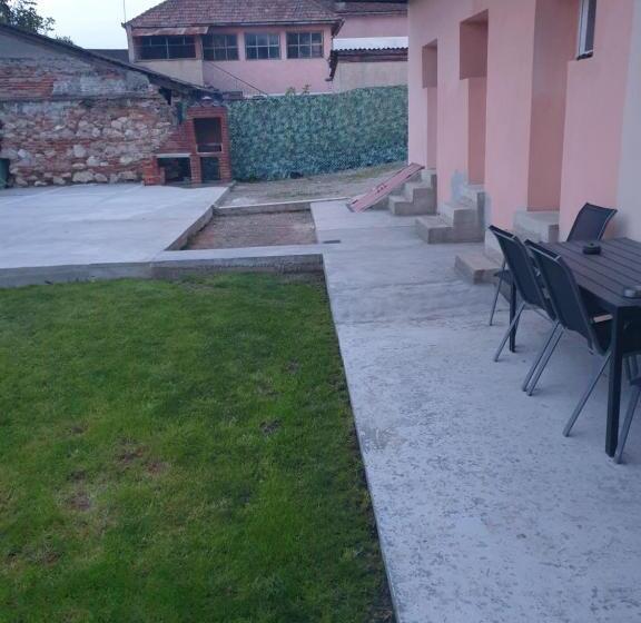 פנסיון Vila Dionysos Brasov