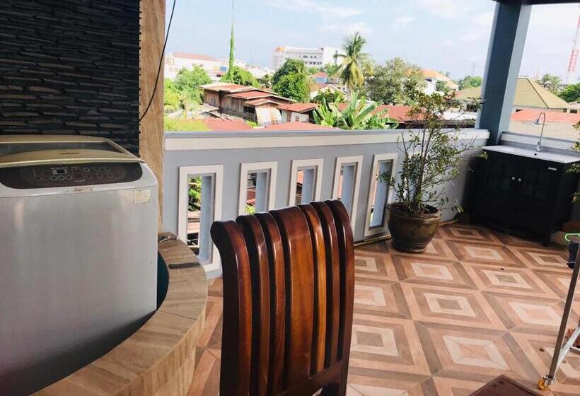 بنسيون Xaythone Guest House