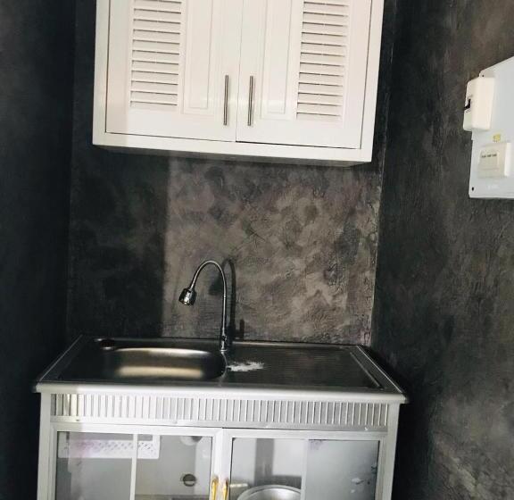 بنسيون Xaythone Guest House