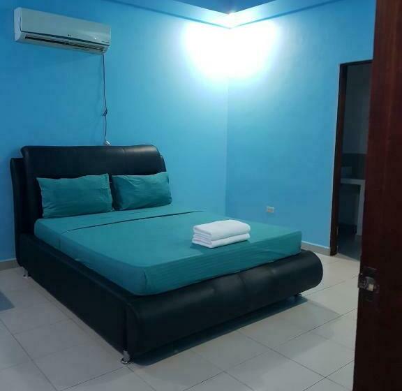 Platinum Hotel By Bluebookers