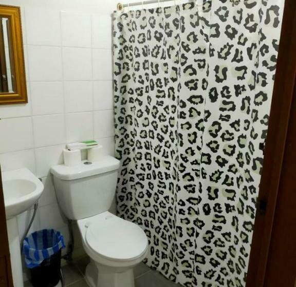 Platinum Hotel By Bluebookers