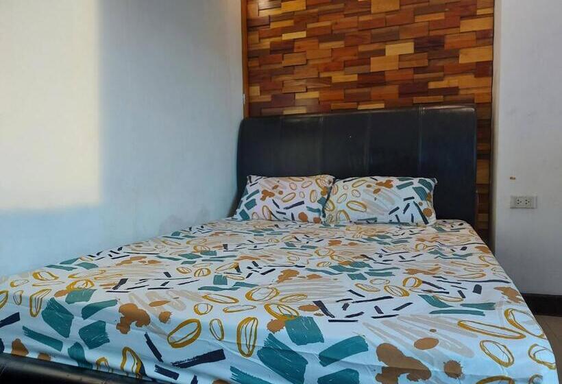 Posh Beds With City View And Pools