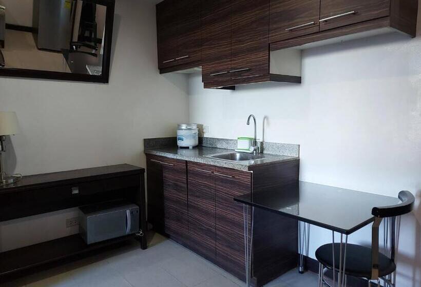 Posh Beds With City View And Pools