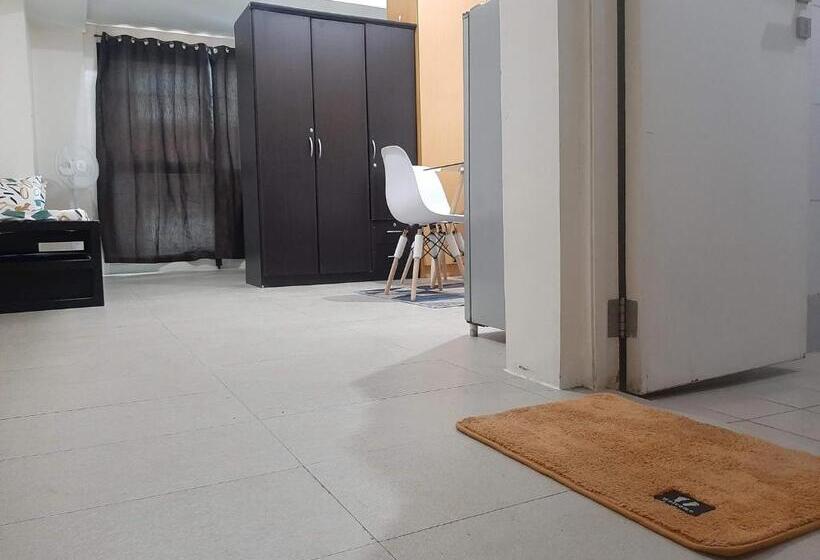 Posh Beds With City View And Pools