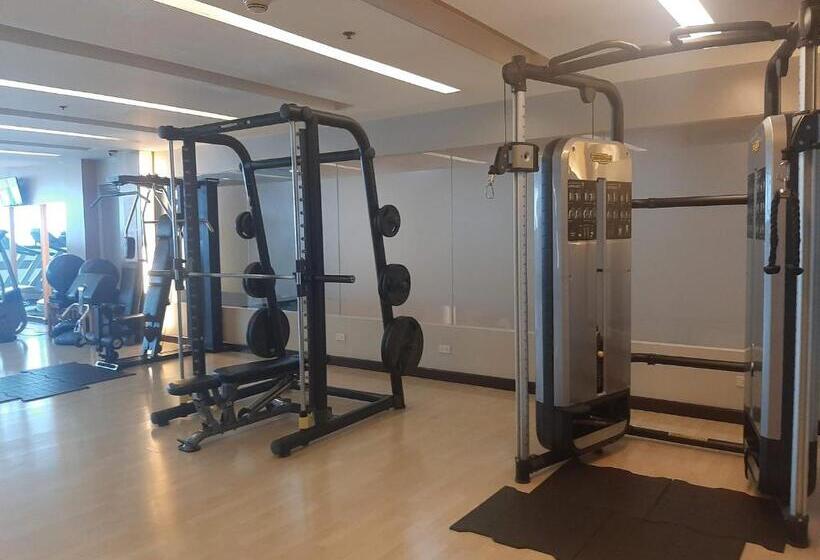 Posh Beds With City View And Pools