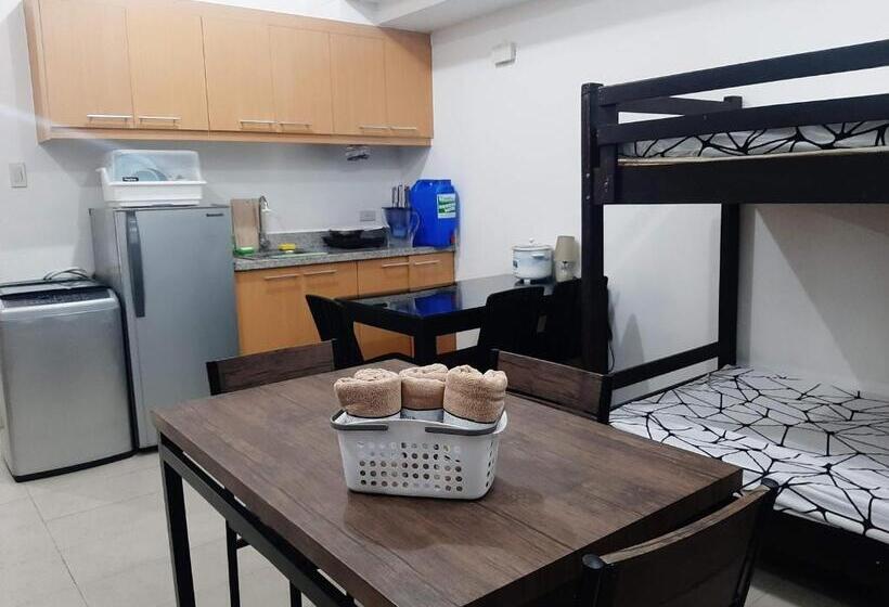 Posh Beds With City View And Pools