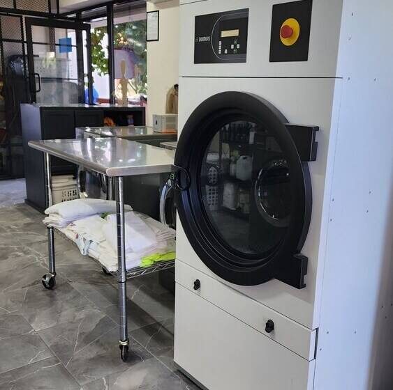 Suites Lomboy & Plaza