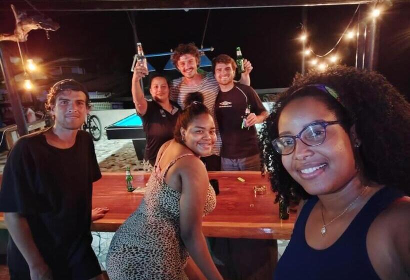 ユースホステル Hostal Portobelo