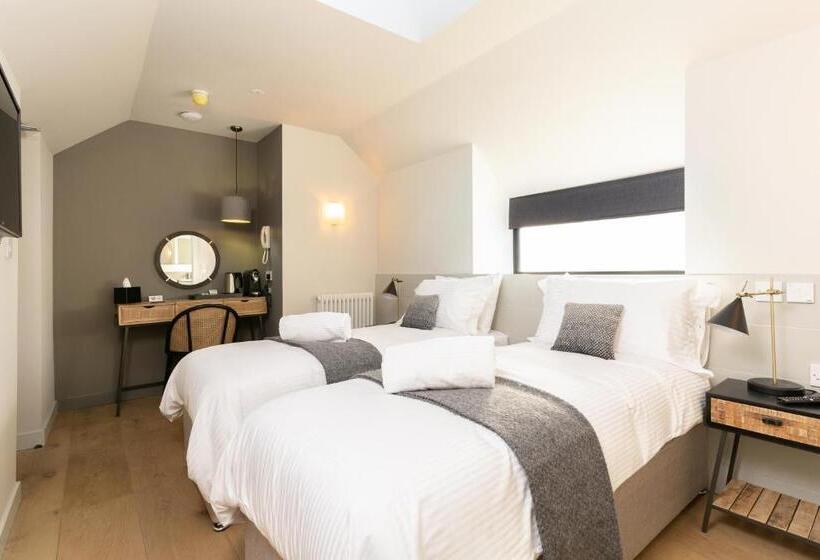 هاستل The Roost On Rock Road