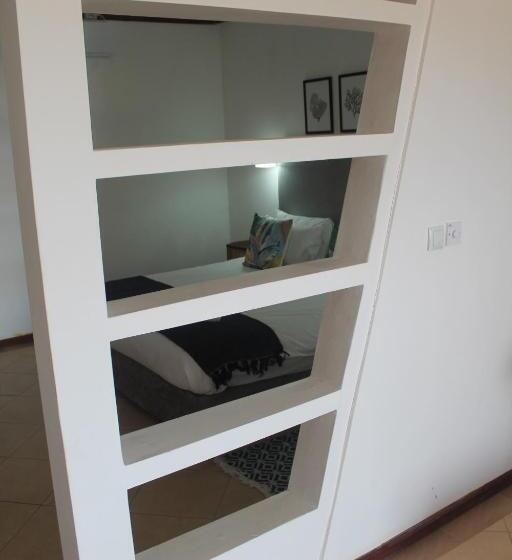 호스텔 Wharf Side Inn