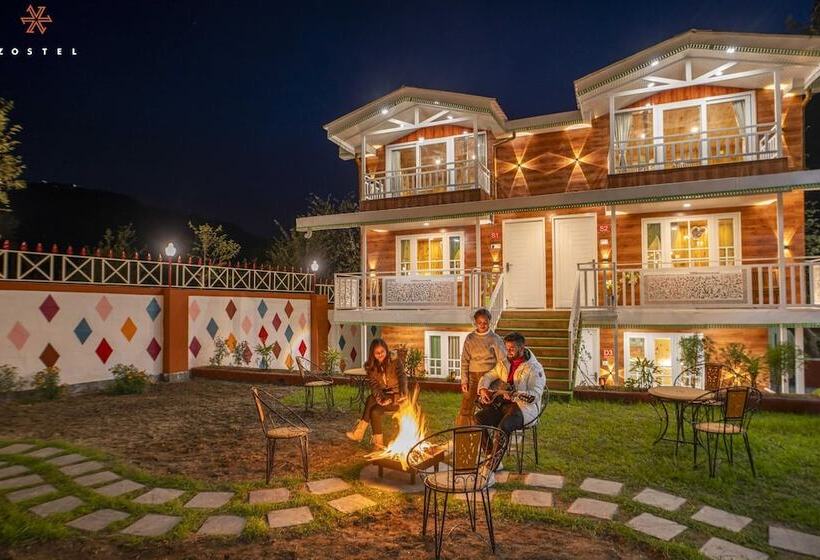 فندق صغير Zostel Plus Kareri