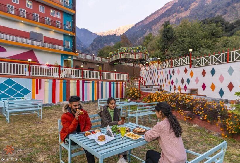 فندق صغير Zostel Plus Kareri