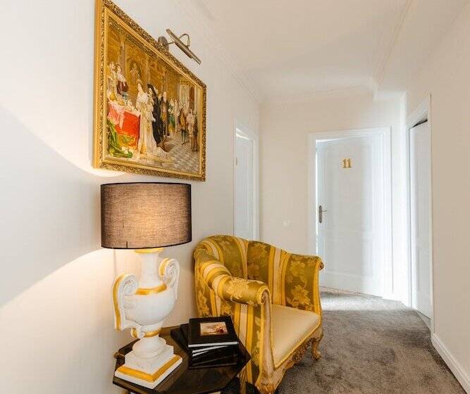 Ateneea Luxury Rooms