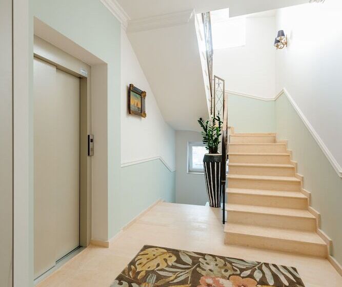 Ateneea Luxury Rooms