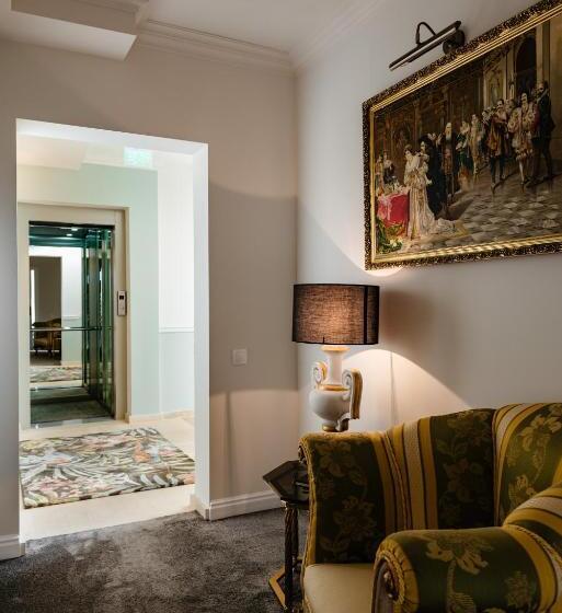 Ateneea Luxury Rooms