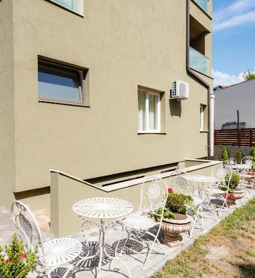 Ateneea Luxury Rooms