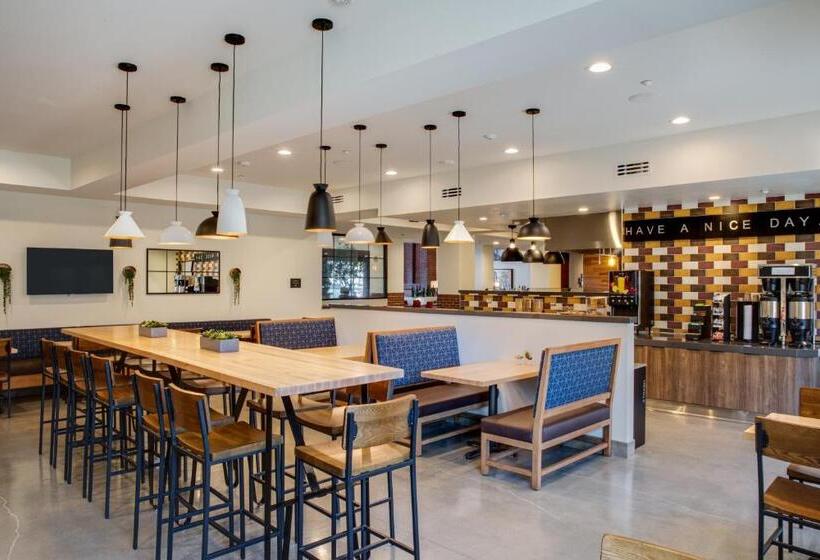 Ayres Hotel Rialto Fontana