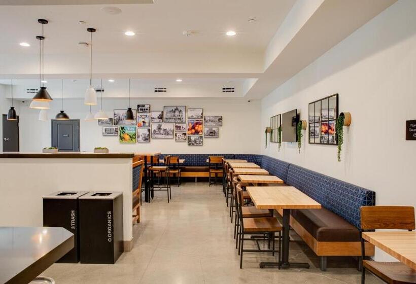 Ayres Hotel Rialto Fontana