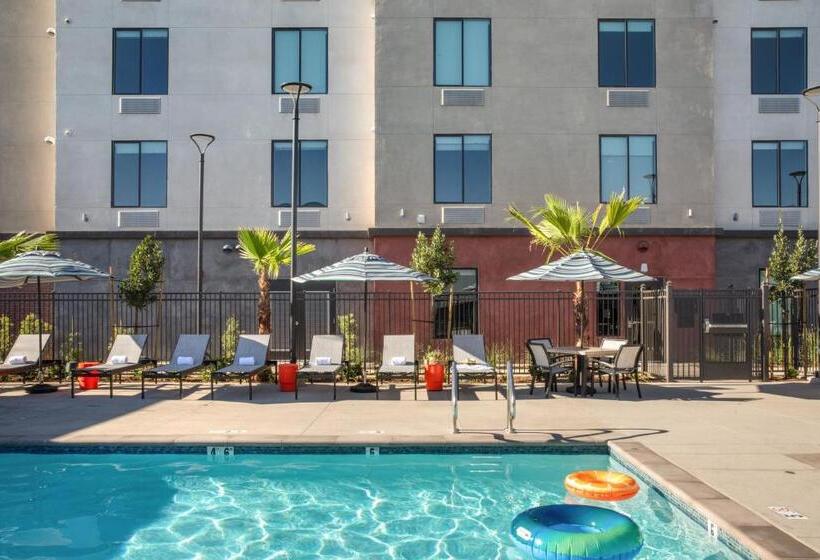 Ayres Hotel Rialto Fontana