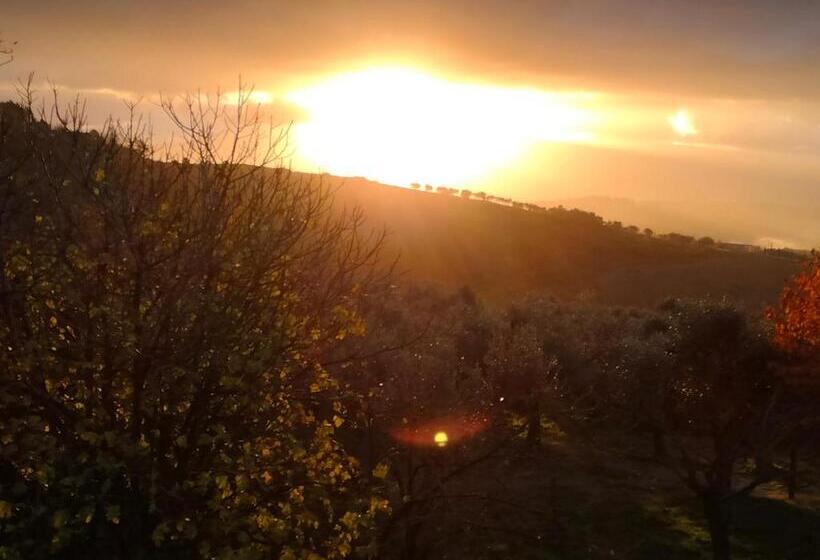 ベッドアンドブレックファースト Casale Del Tempo Lento