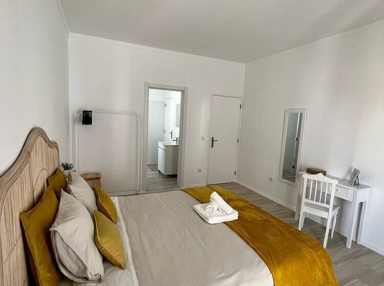 مبيت وإفطار Galagana Charm House