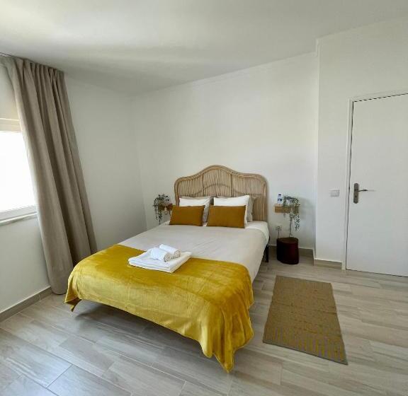 مبيت وإفطار Galagana Charm House