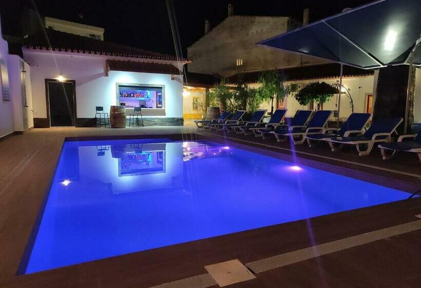 مبيت وإفطار Luxury Palm Suites