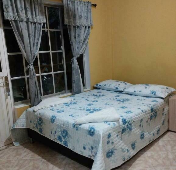 ベッドアンドブレックファースト Posada Nativa Palillo´s Place