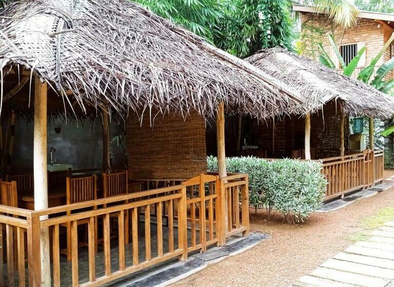 Bed and Breakfast Sawandara Garden