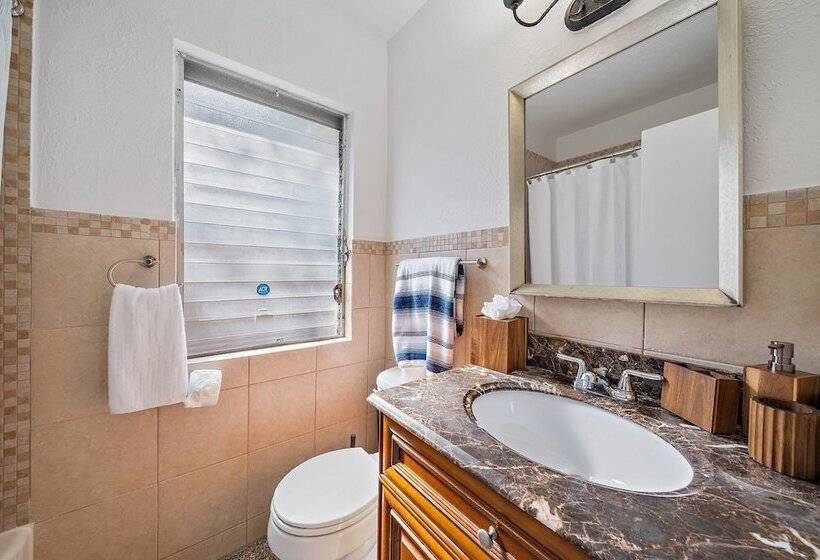 مبيت وإفطار The Lucerne